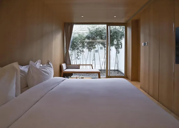 Layering Courtyard Hotel Qianmen